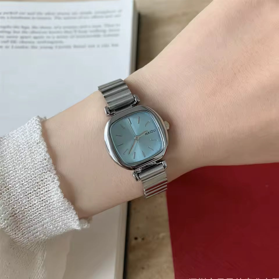 Le Marais Watch