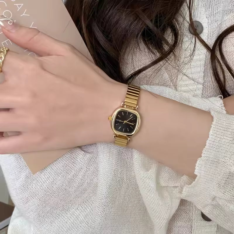 Le Marais Watch